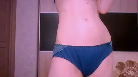 Snapshot of roxxywharton chatting on 06-14-26, 11:56 Roxxy Wharton online show from 06-14-26, 11:56