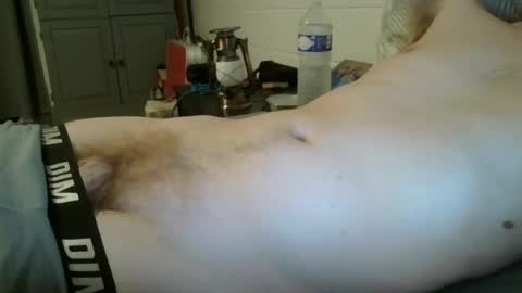 Snapshot of roxy403963 chatting on 02-15-25, 08:43 roxy403963 online show from 02-15-25, 08:43