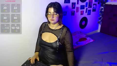 Roxana online show from 11-26-25, 10:33