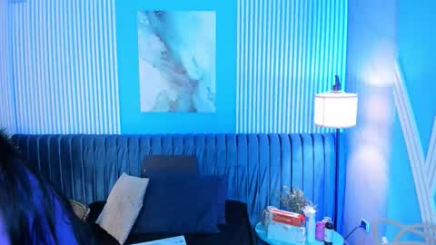 Roxy hell online show from 12-03-25, 12:03