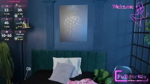 Snapshot of roxy_hell chatting on 01-18-26, 12:20 Roxy hell online show from 01-18-26, 12:20