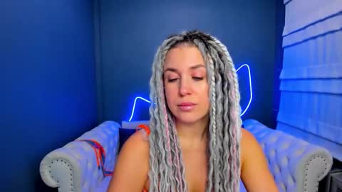 Roxy online show from 12-20-25, 01:23