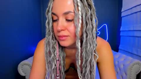 Snapshot of roxy_mars chatting on 02-11-26, 02:05 Roxy online show from 02-11-26, 02:05