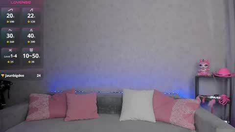 Roxy online show from 07-16-26, 01:55