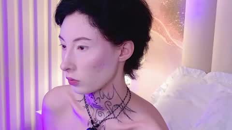 Snapshot of roxy_morrison_x chatting on 07-18-26, 03:44 roxanne online show from 07-18-26, 03:44