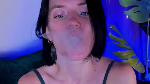 roxy_riot_ online show from 02-10-25, 04:30