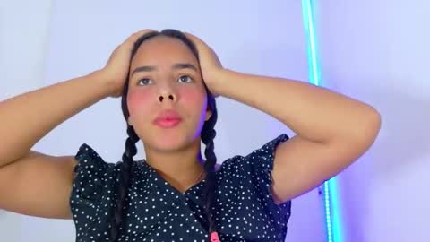 Snapshot of roxy_stone1 chatting on 10-23-25, 07:34 roxy_stone1 online show from 10-23-25, 07:34