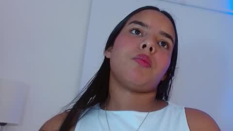 Snapshot of roxy_stone1 chatting on 10-30-25, 07:25 roxy_stone1 online show from 10-30-25, 07:25