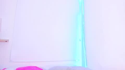 Snapshot of roxy_stone1 chatting on 01-09-26, 08:21 roxy_stone1 online show from 01-09-26, 08:21