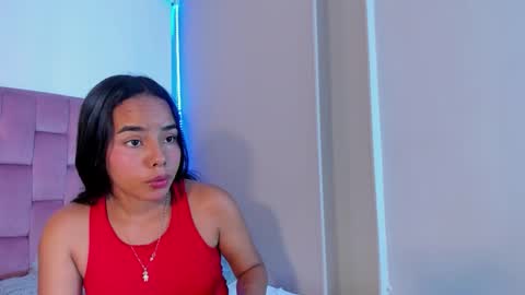 roxy_stone1 online show from 03-18-26, 07:39