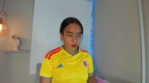 Snapshot of roxy_stone1 chatting on 06-17-26, 07:15 roxy_stone1 online show from 06-17-26, 07:15
