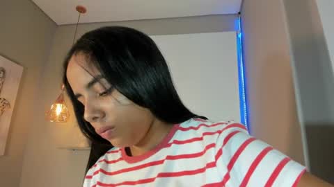 Snapshot of roxy_stone1 chatting on 07-04-26, 07:20 roxy_stone1 online show from 07-04-26, 07:20