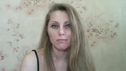 roxyfox18x01 online show from 03-28-26, 03:11