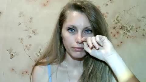 roxyfox18x01 online show from 05-21-26, 07:32