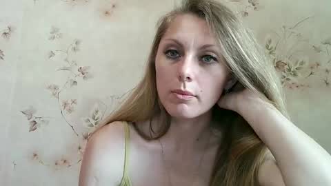 roxyfox18x01 online show from 06-03-26, 03:39