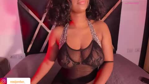 Roxxy Queen online show from 10-16-25, 11:11