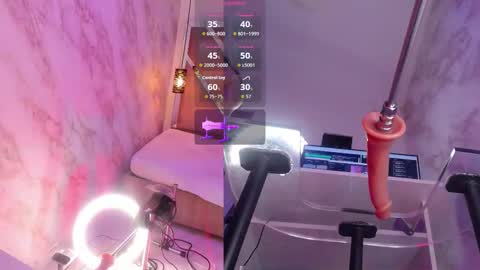 roxylicious_ online show from 11-05-25, 12:38