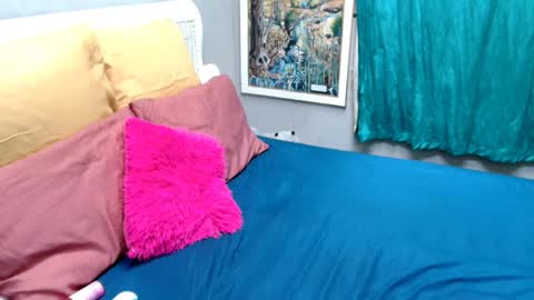 ROXYLUVXXX online show from 04-01-26, 07:44