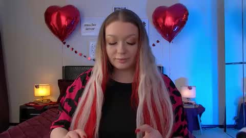 Snapshot of roxystormer chatting on 02-22-26, 06:02 RoxyStormer online show from 02-22-26, 06:02