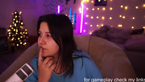 roxysuh online show from 01-22-25, 08:51