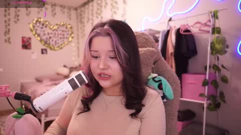 roxysuh online show from 11-30-25, 07:34