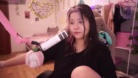 roxysuh online show from 12-01-25, 07:46