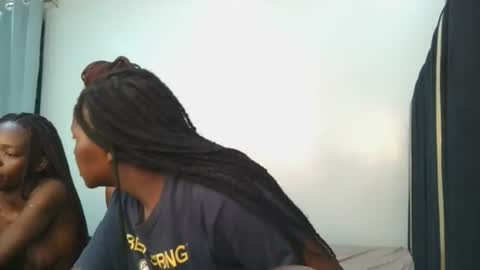 Snapshot of royal_goddes2 chatting on 07-12-26, 03:36 royal_goddes2 online show from 07-12-26, 03:36