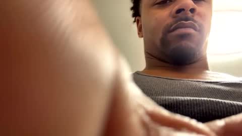 Snapshot of royal_sf chatting on 12-30-24, 10:12 Royal SF online show from 12-30-24, 10:12