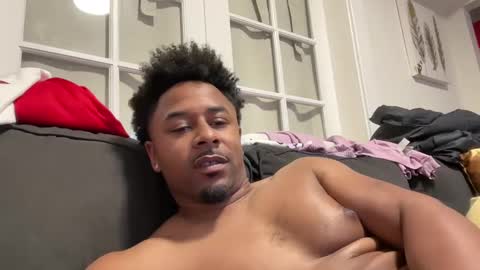 Snapshot of royal_sf chatting on 02-03-25, 03:49 Royal SF online show from 02-03-25, 03:49