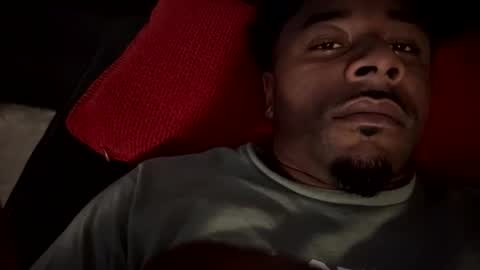 Snapshot of royal_sf chatting on 02-19-25, 07:06 Royal SF online show from 02-19-25, 07:06