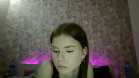 Snapshot of royalvelour chatting on 05-13-26, 07:33 royalvelour online show from 05-13-26, 07:33
