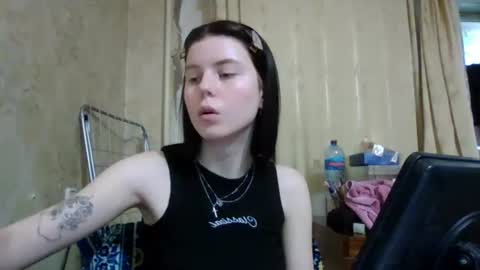 Snapshot of royalvelour chatting on 06-12-26, 03:00 royalvelour online show from 06-12-26, 03:00