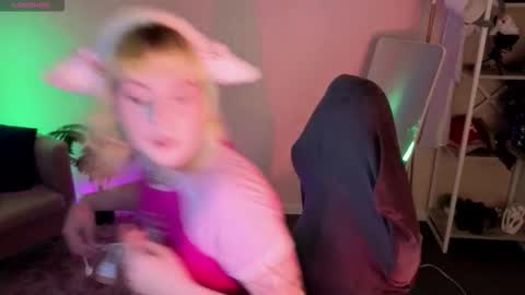 Roziett online show from 03-19-26, 09:13