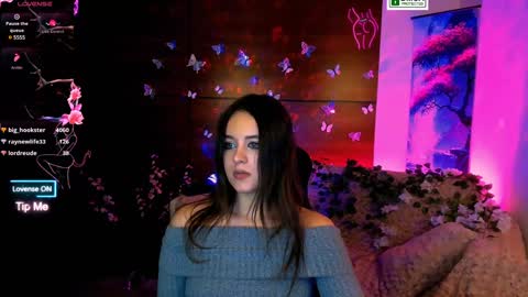 Snapshot of rozmary_ket chatting on 02-05-25, 07:20 Im Rozmary nice to meet you 3 online show from 02-05-25, 07:20