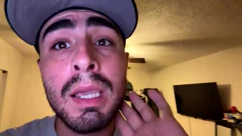 Snapshot of rubenzaragosa09 chatting on 05-15-26, 12:23 rubenzaragosa09 online show from 05-15-26, 12:23