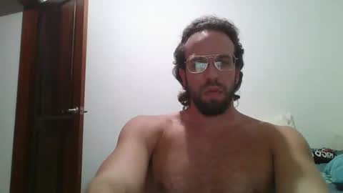 Snapshot of rubio121 chatting on 05-11-26, 09:45 rubio121 online show from 05-11-26, 09:45