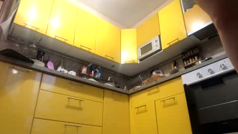 Rubi online show from 10-27-25, 05:33