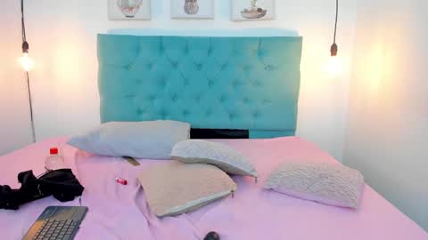 Rubii online show from 01-07-25, 01:49