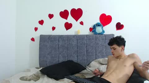 Ruby and Vanie online show from 07-17-26, 11:09
