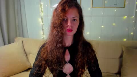 rubyattwood online show from 11-21-25, 07:07