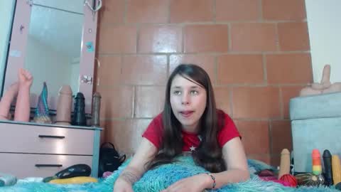 Snapshot of rubyemerald_ chatting on 02-13-26, 12:01 rubyemerald_ online show from 02-13-26, 12:01