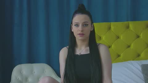 Snapshot of rubyhills chatting on 02-20-26, 06:37 Ruby online show from 02-20-26, 06:37