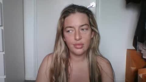 rubyredxxxoxxx online show from 02-01-26, 08:24