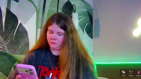 Snapshot of rubyvalen chatting on 04-25-26, 01:19 Ruby online show from 04-25-26, 01:19