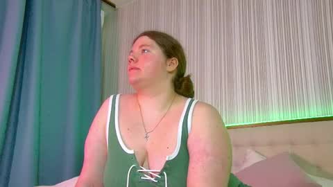 Snapshot of rubyvalen chatting on 05-29-26, 01:58 Ruby online show from 05-29-26, 01:58