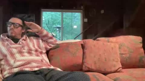 Snapshot of rubywavesback chatting on 02-16-26, 12:40 rubywavesback online show from 02-16-26, 12:40