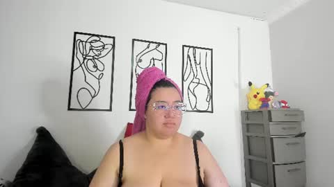 Snapshot of rubyy_24 chatting on 06-09-26, 07:14 I am Ruby online show from 06-09-26, 07:14