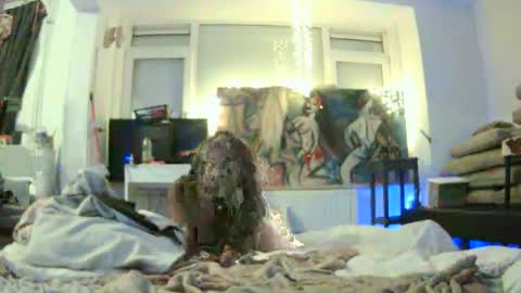 nick online show from 12-04-25, 07:55