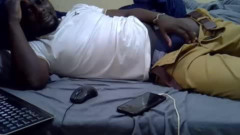 Snapshot of ruffbwoy chatting on 12-24-24, 08:55 Jayden online show from 12-24-24, 08:55