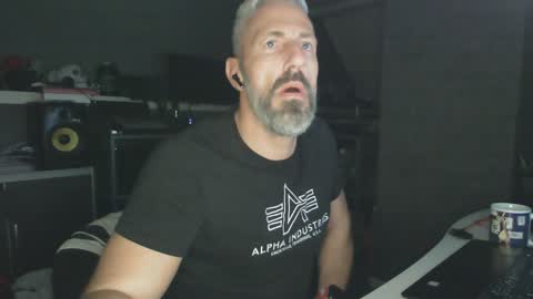 Snapshot of ruffi77 chatting on 01-07-25, 06:48 Chico que rico Caliente online show from 01-07-25, 06:48